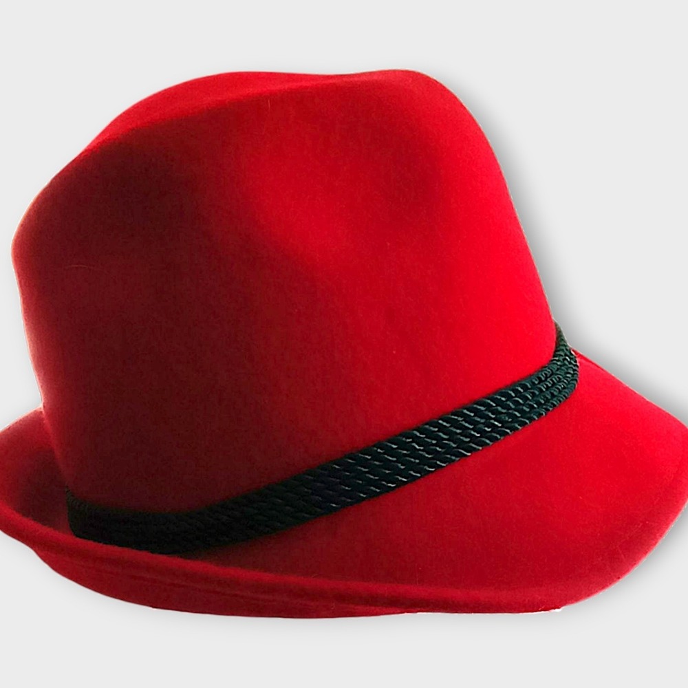 Red Wool Fedora Hat Sz M Feather Accent Traditional German Bavarian Style Women‎